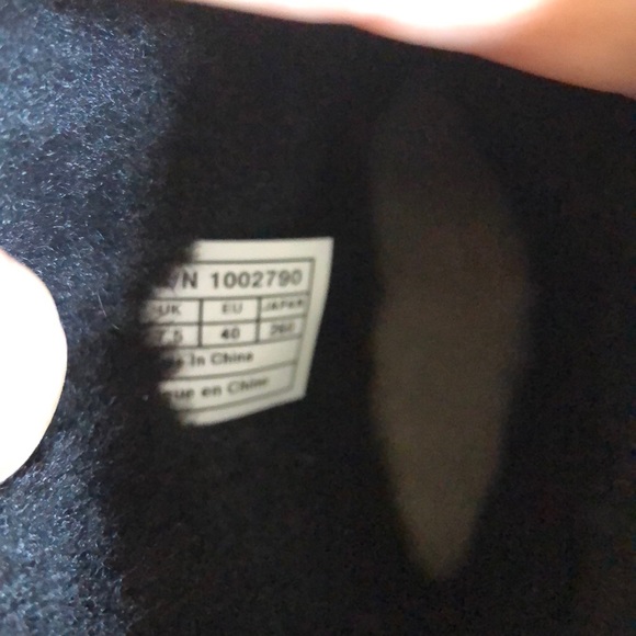 New! Ugg Classic Short Exotic zebra-9 - Picture 4 of 8